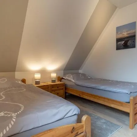 Doppelhaushaelfte In St Peter-ording *